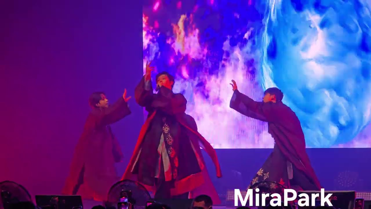 4K Oneus 'I'll be your idol' Cover fancam in Paris 07.12.2025