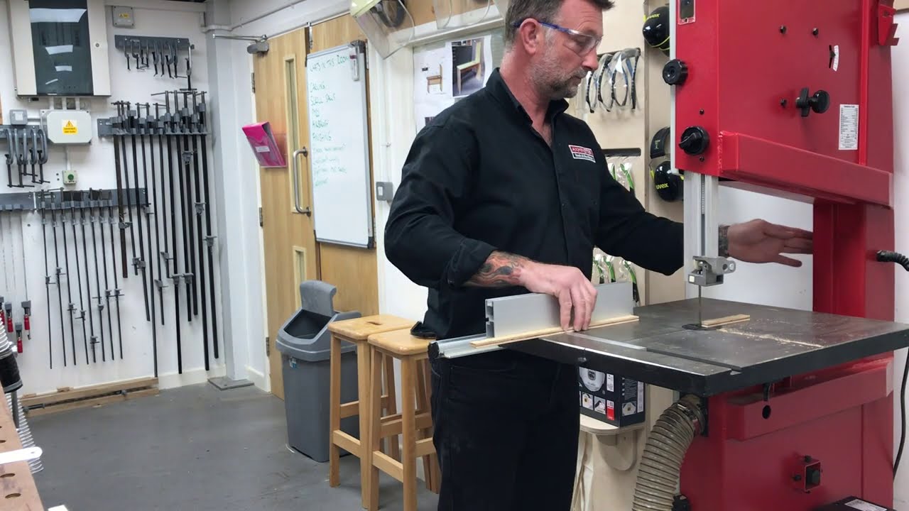 Workshop Wednesday - Bandsaw Circle Cutting Jig