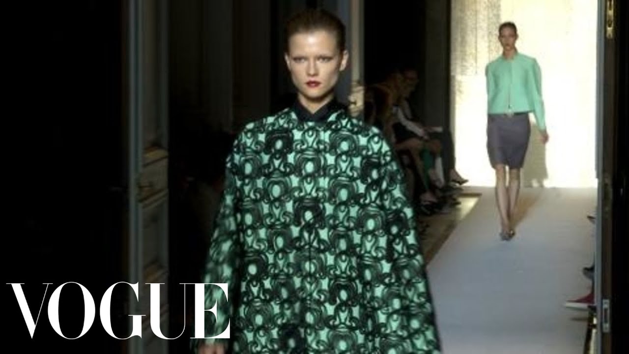Fashion Show - Yves Saint Laurent: Spring 2012 Ready-to-Wear