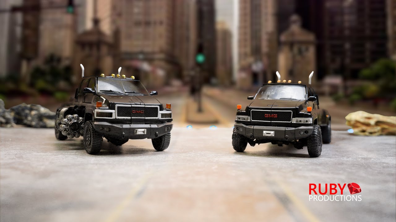Ironhide LS09 vs M06 (Stop Motion)