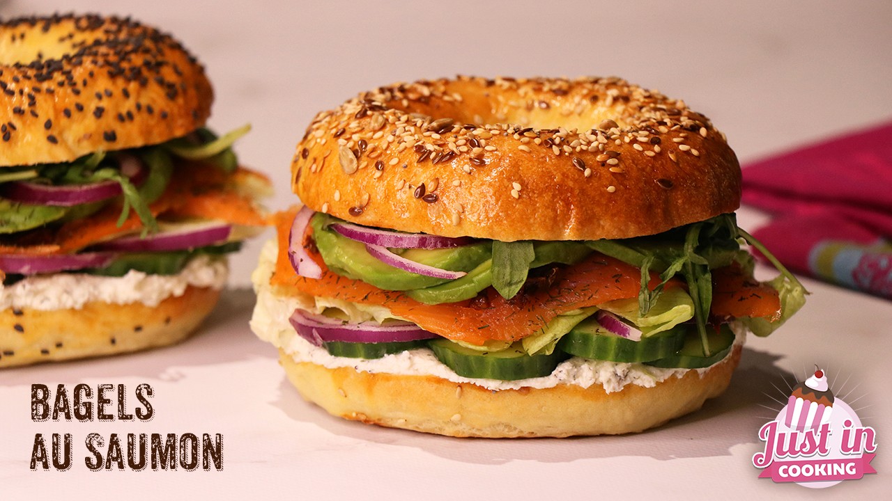 Recette de Bagels au Saumon, Avocat, Fromage et Concombre
