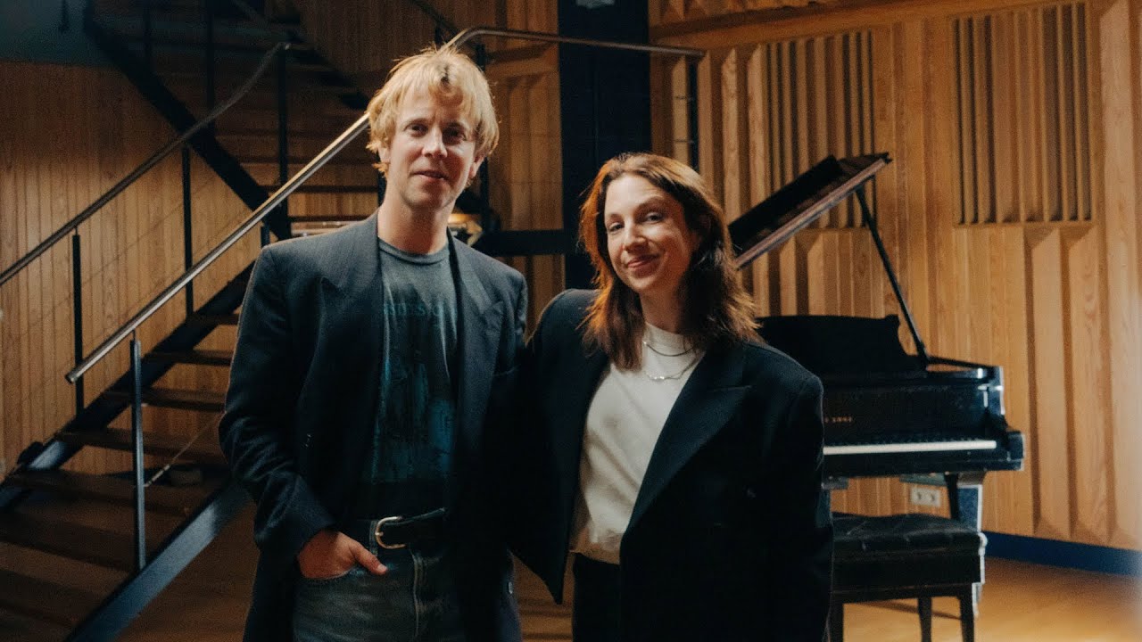 Tom Odell on touring with Billie Eilish, ‘Another Love’ and new music | Studio Brussel Interview