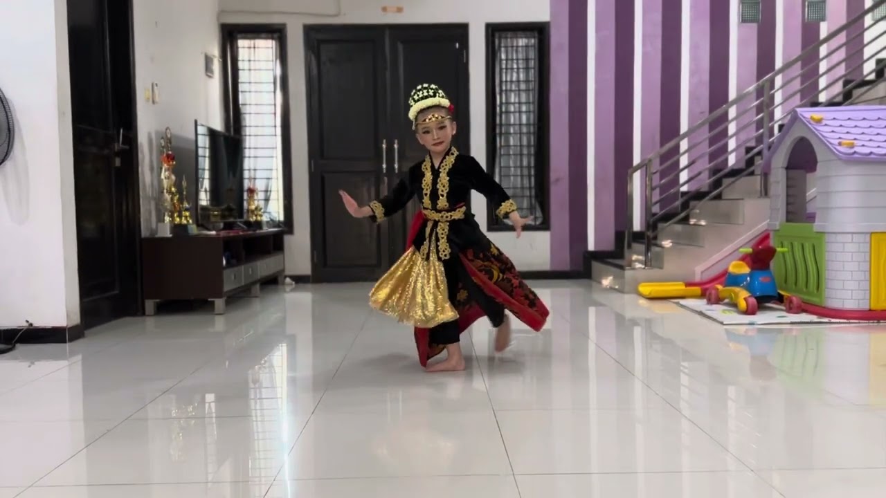 Istri Raspati ( Audisi YUPi GOOD TALENT 2024 )#yupigoodtalent2024#momenttoshine