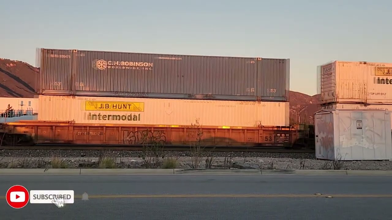 BNSF train with CP & UP Helpers at Sunset. 01-12-2025
