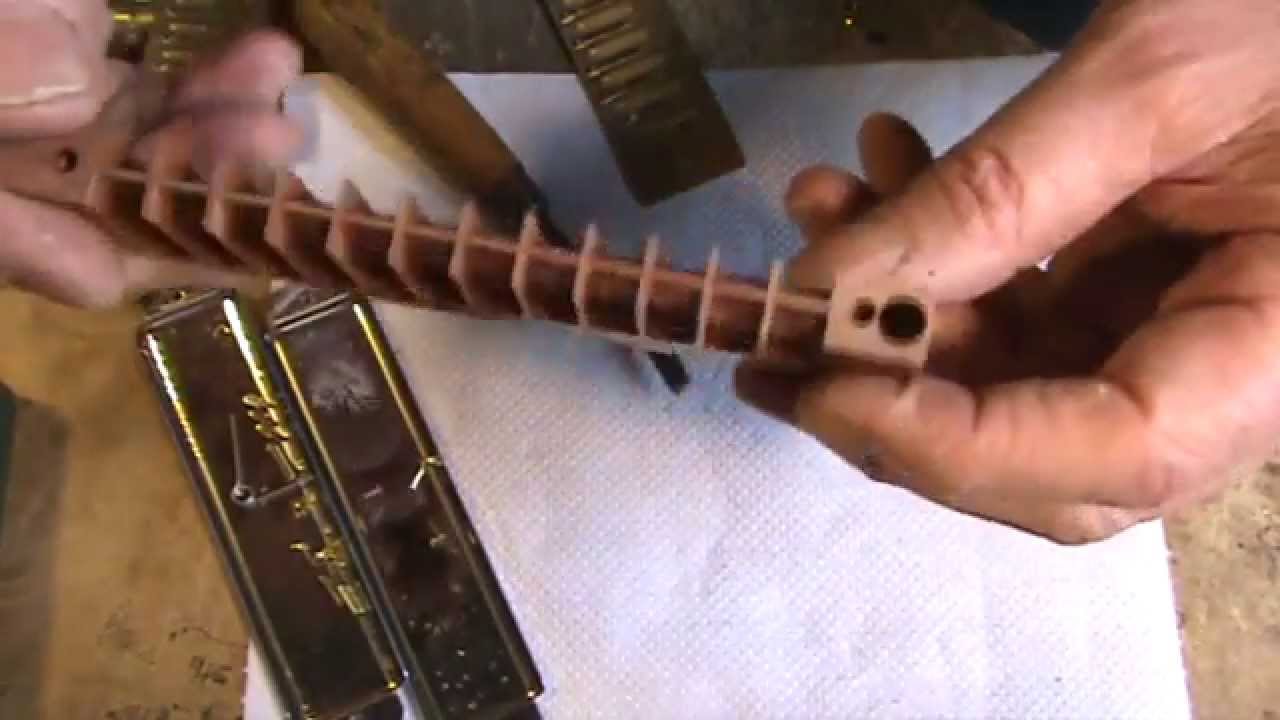 Hohner 270 (12 Hole) PowerComb: Fitting Instructions