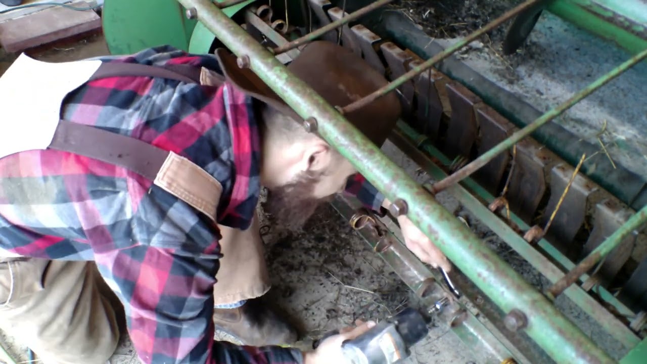 Repairing my john deere 14T baler