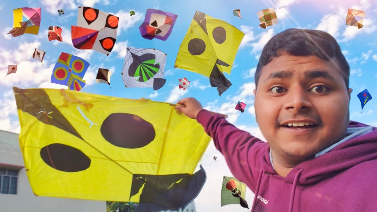 Big Kite Uncle Ne Loot Liya 😲 Looting Kites Flying Big Kite On Roof Akad Kite