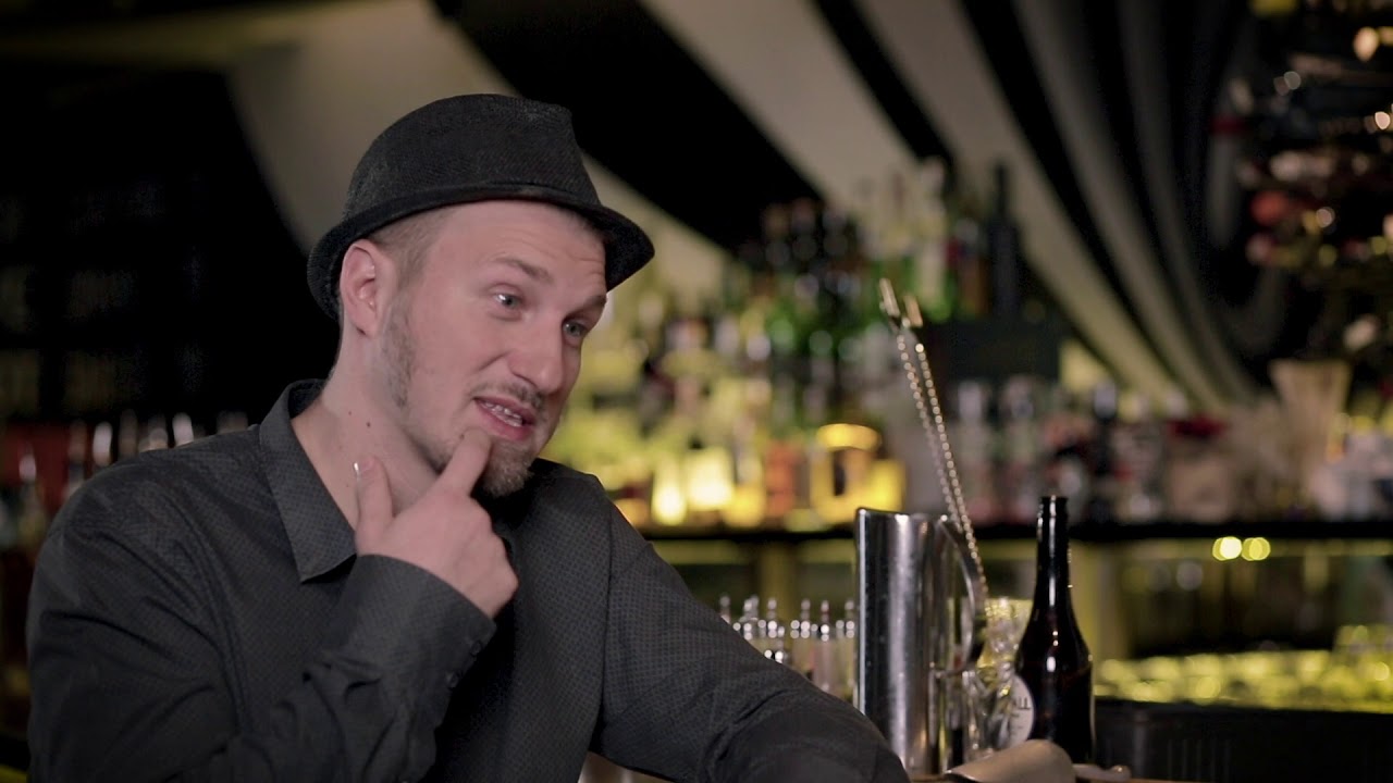Roman aka Opia o alkoholu