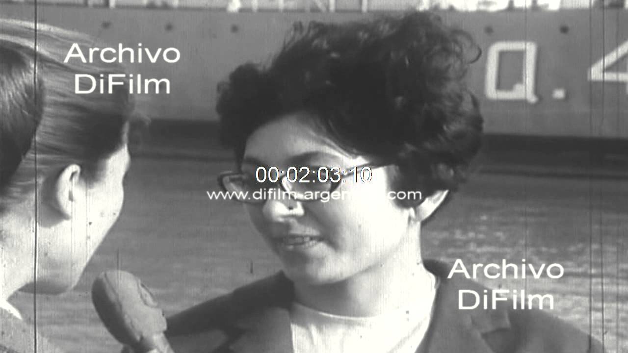 Inmigrantes españoles arriban al puerto de Buenos Aires 1969