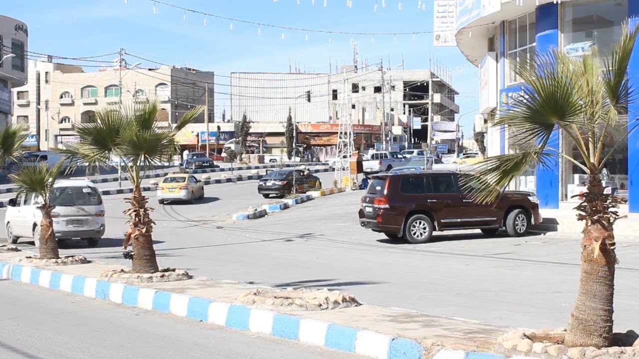 معان: طرق ترابية غير معبدة ومشاكل في البنية التحتية في حي الشامية
