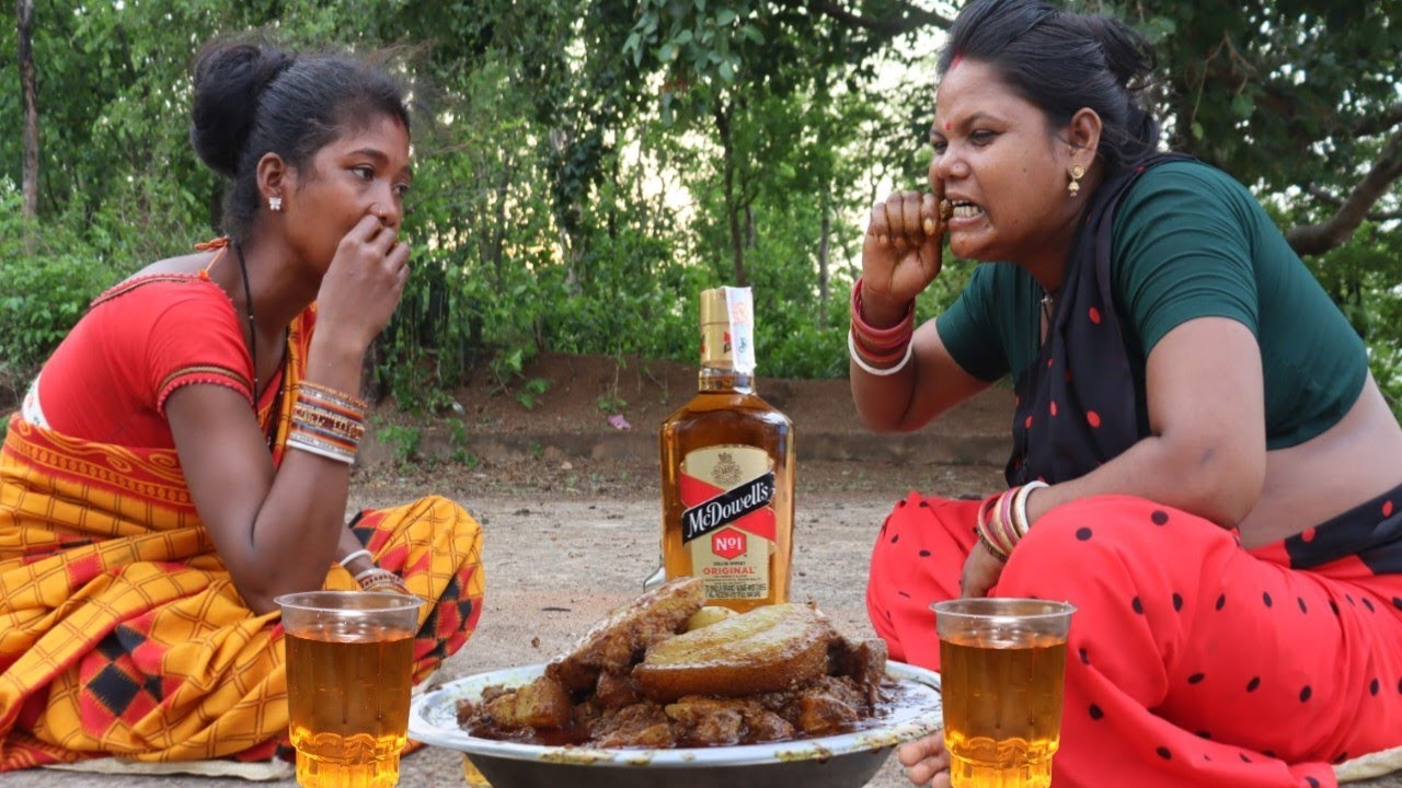 Pork With Egg Delicious Masala Curry Eating And Drink Wine Tribe Women ||