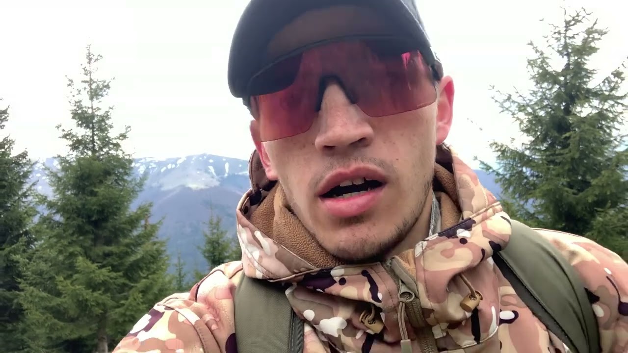 Clăbucetul Azugii (1586m) guided by Hriscu Dan Alexandru! Întâlnire cu ursul!