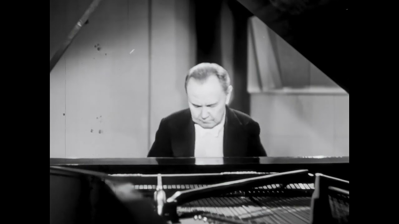 Josef Hofmann plays Rachmaninoff Prelude in C Sharp minor Op. 3 No. 2 Bell Telephone Hour (1945)