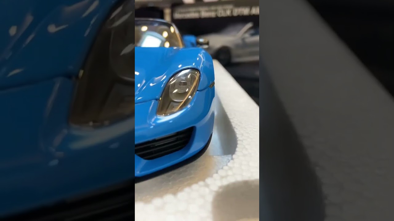 Get Your Adrenaline Pumping with the Insane AUTOart 1/18 Porsche 918 Spyder Blue - Review Car!