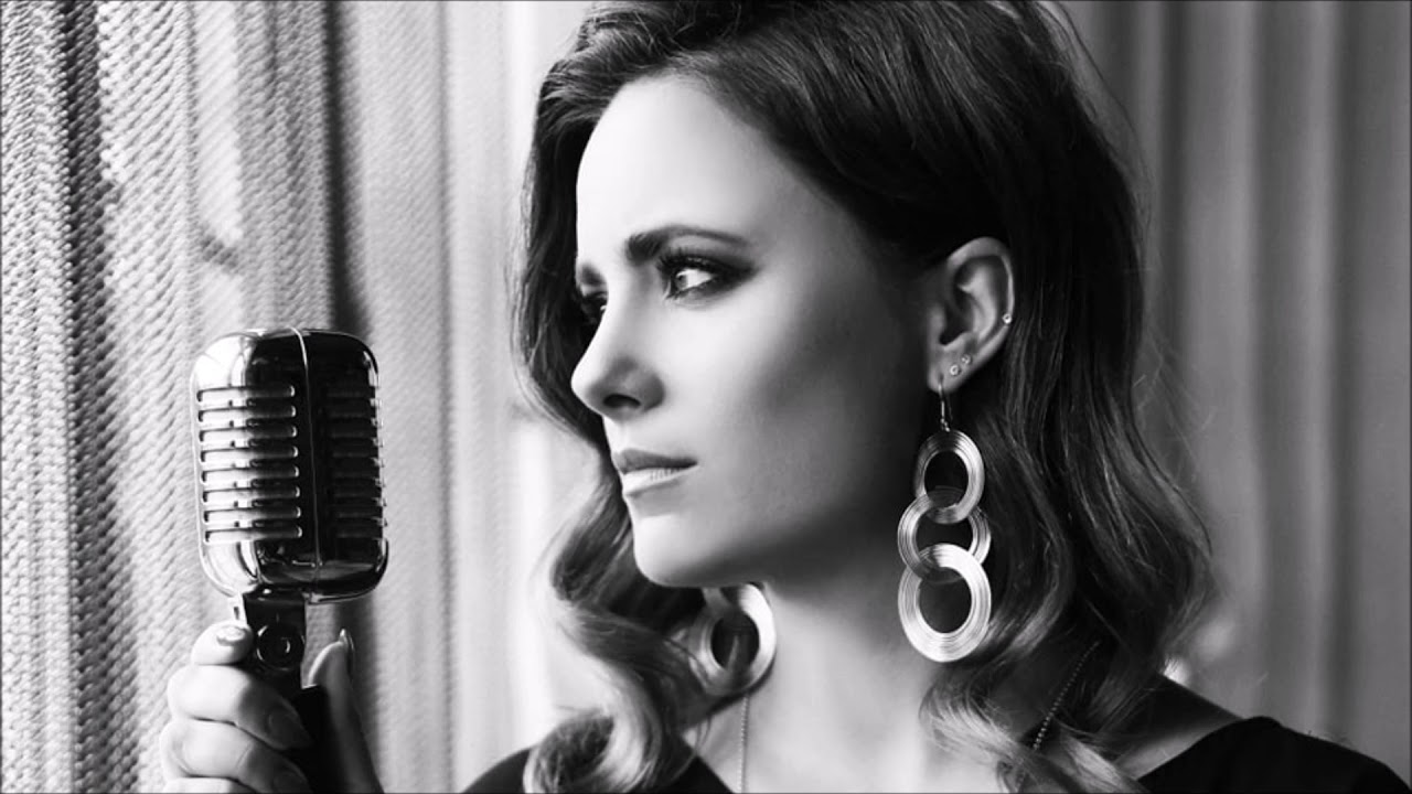 WICKED GAME -  CHRIS ISAAK (jazz cover) Laura Jazz Band