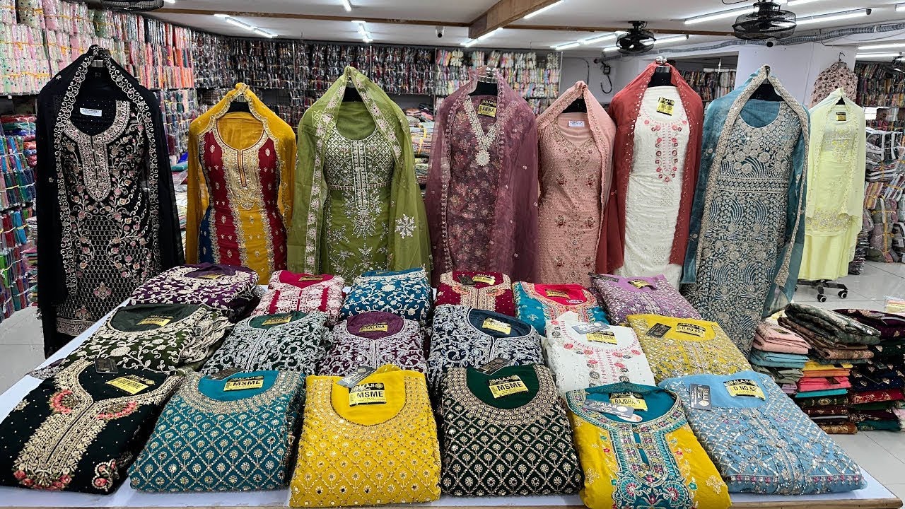लेडीज सूट फैक्ट्री , Shivanya Textile Surat , Unstitched Suits / Ramzan Suit Mahasale , Big Offers