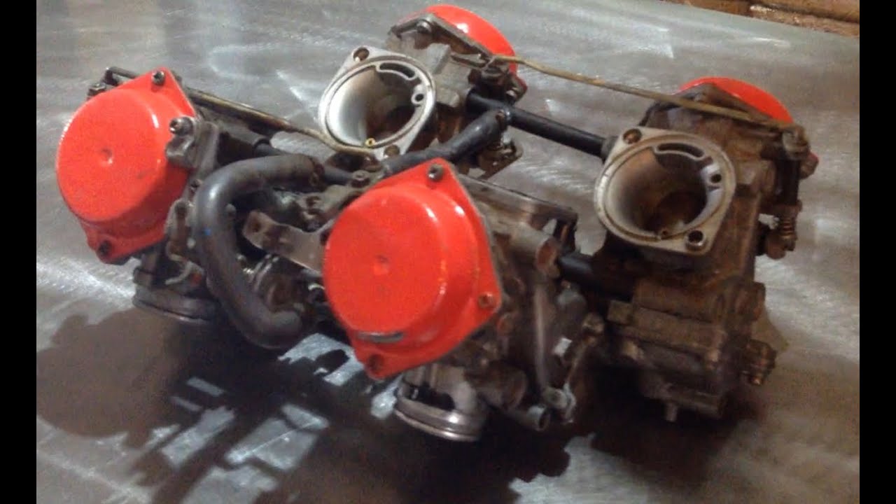 HONDA VF750F 1984  Carburettor Cleaning.