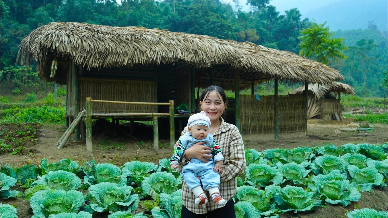 30 Days of a Single Mother Building Country Life: Farming, Harvesting & Catching Giant Fish
