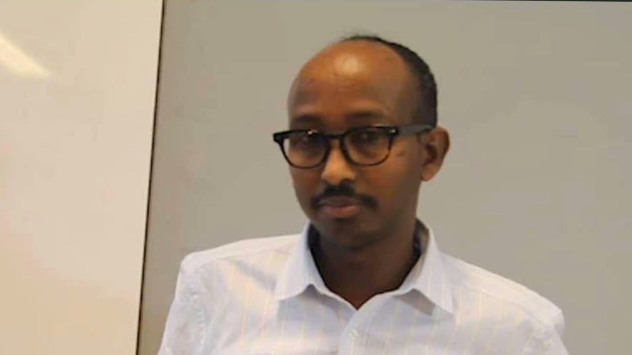Maansada: Illiit, oo uu Bashiir M. Xersi 'Ina Cubtan' ku maamuusay buuni Cali Jimcaale Axmad