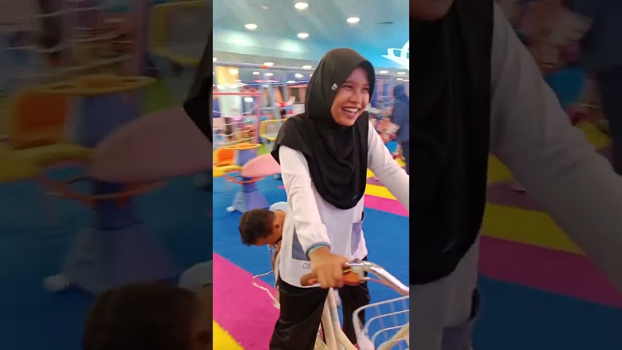 Minggunya Rayya bermain di playground#wondertown#maspionsquaresby#dailyvlog#anakhebat#happyvalentine