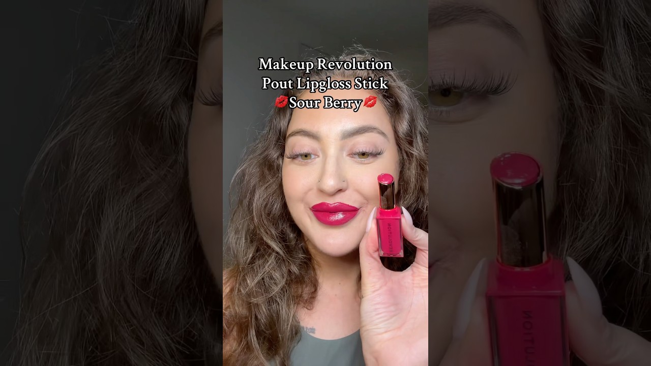 Makeup Revolution Pout Lipgloss Stick 💋 &ldquo;Sour Berry&rdquo;