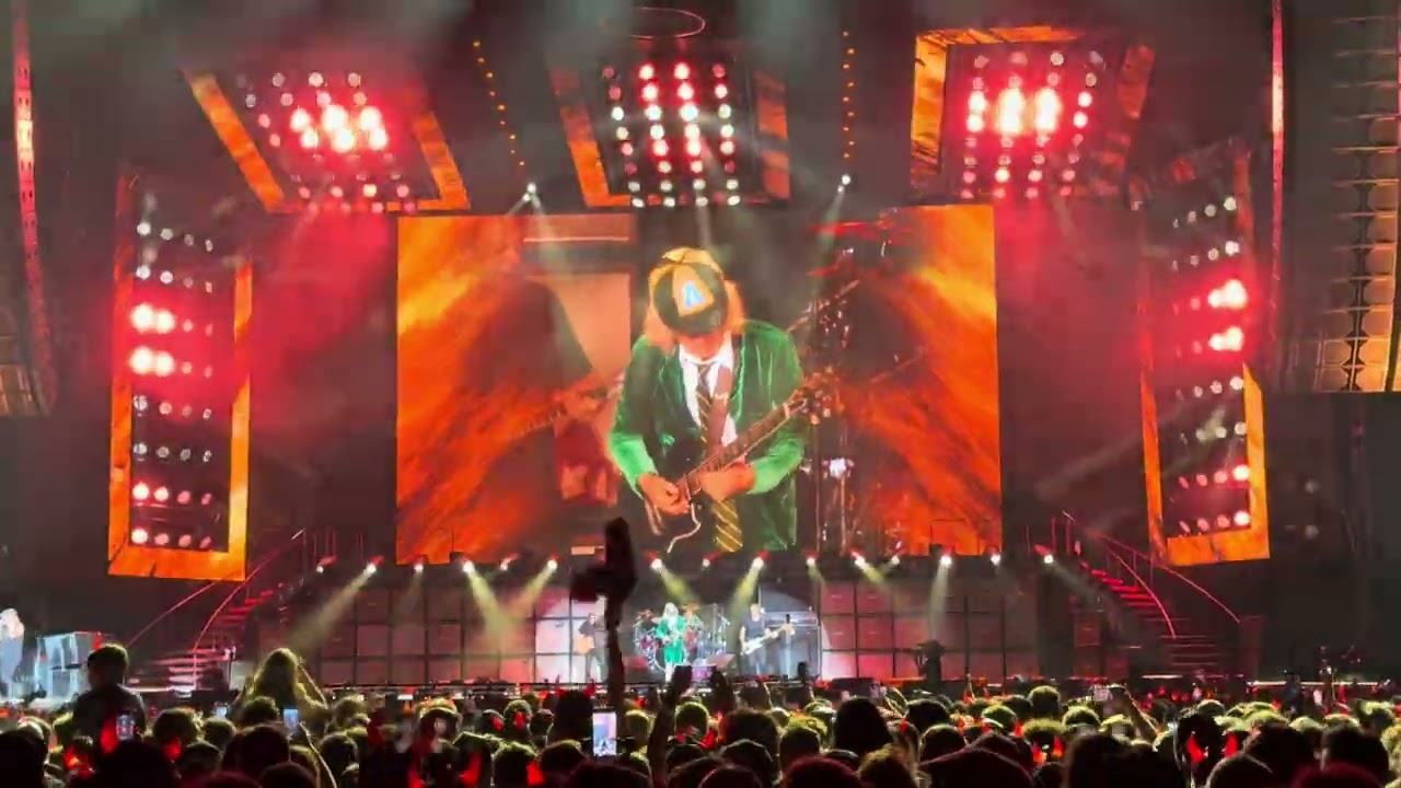 AC/DC - Shot Down In Flames - 24/02/2026 - MorumBis