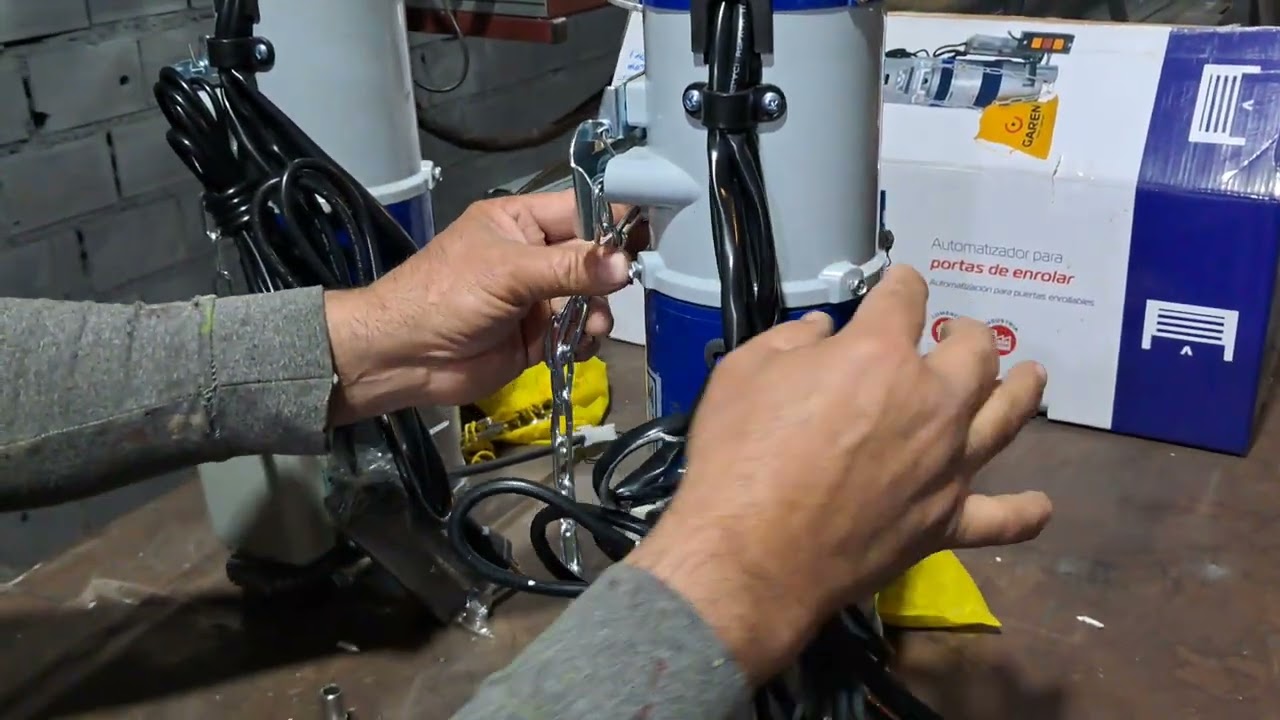 PORTA DE ENROLAR AUTOMATICA: COMO INVERTER O LADO DO MOTOR - TALHA.