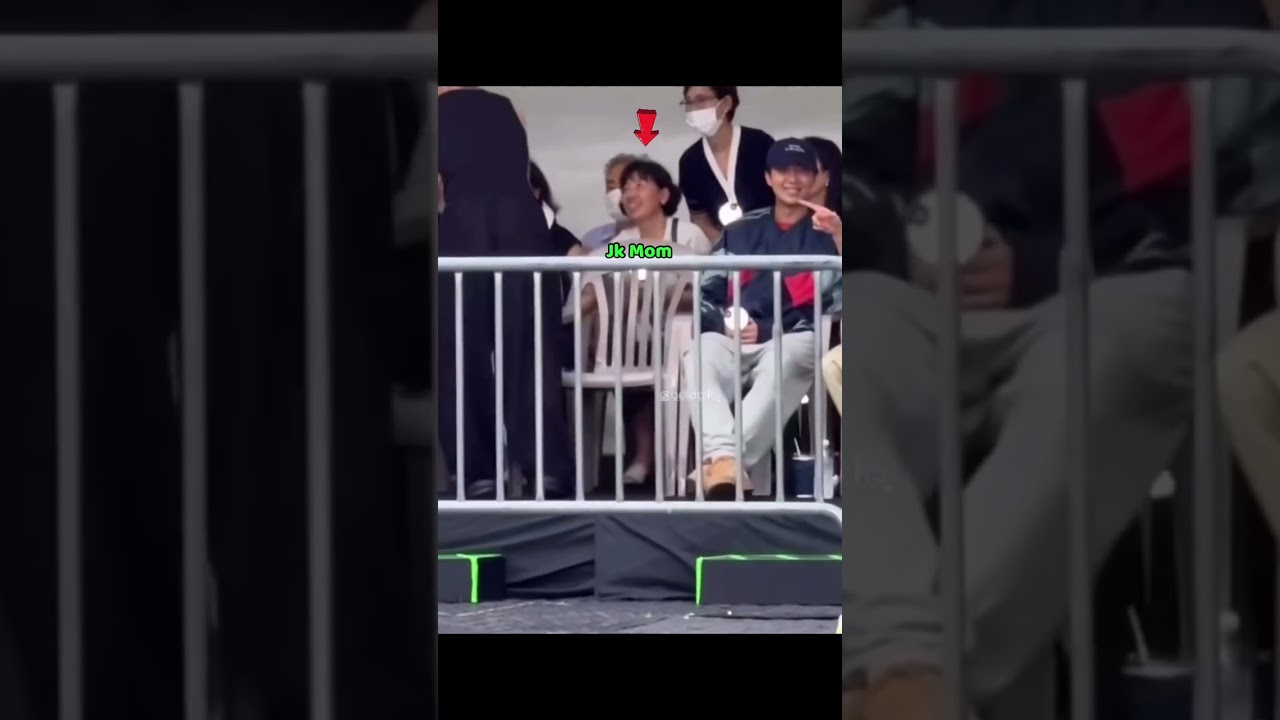 Bts whole family is on jin consert