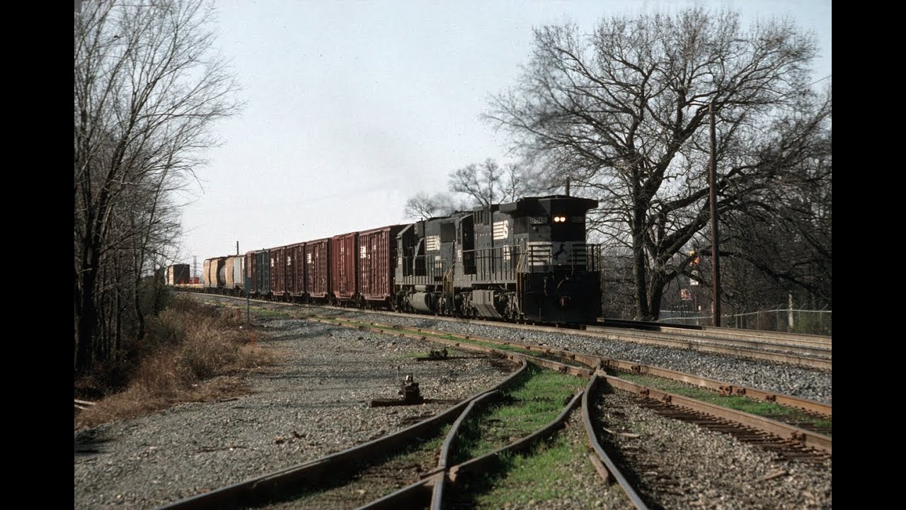 NORFOLK SOUTHERN and AMTRAK TRAINS around CHARLOTTE, NC JAN-FEB 1993