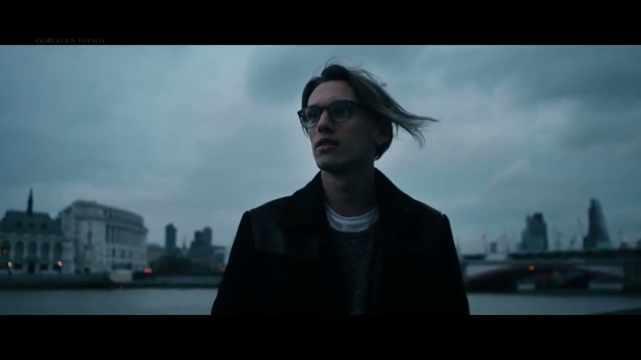 CAER - Jamie Campbell Bower & Emma Silverton | sub español
