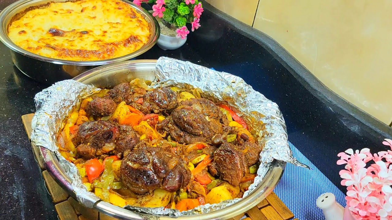 وأخيراا دخلت المطبخ 💪 عملت صواني المحمر والمشمر  البلدي الفلاحي حاجه كده عسل 😋