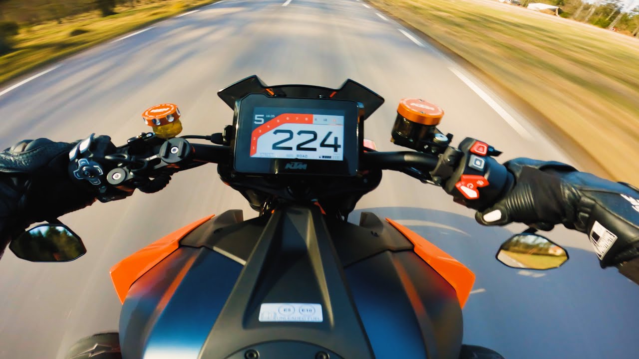 Provkör en fet KTM 1290 Superduke R 2021 Akrapovic