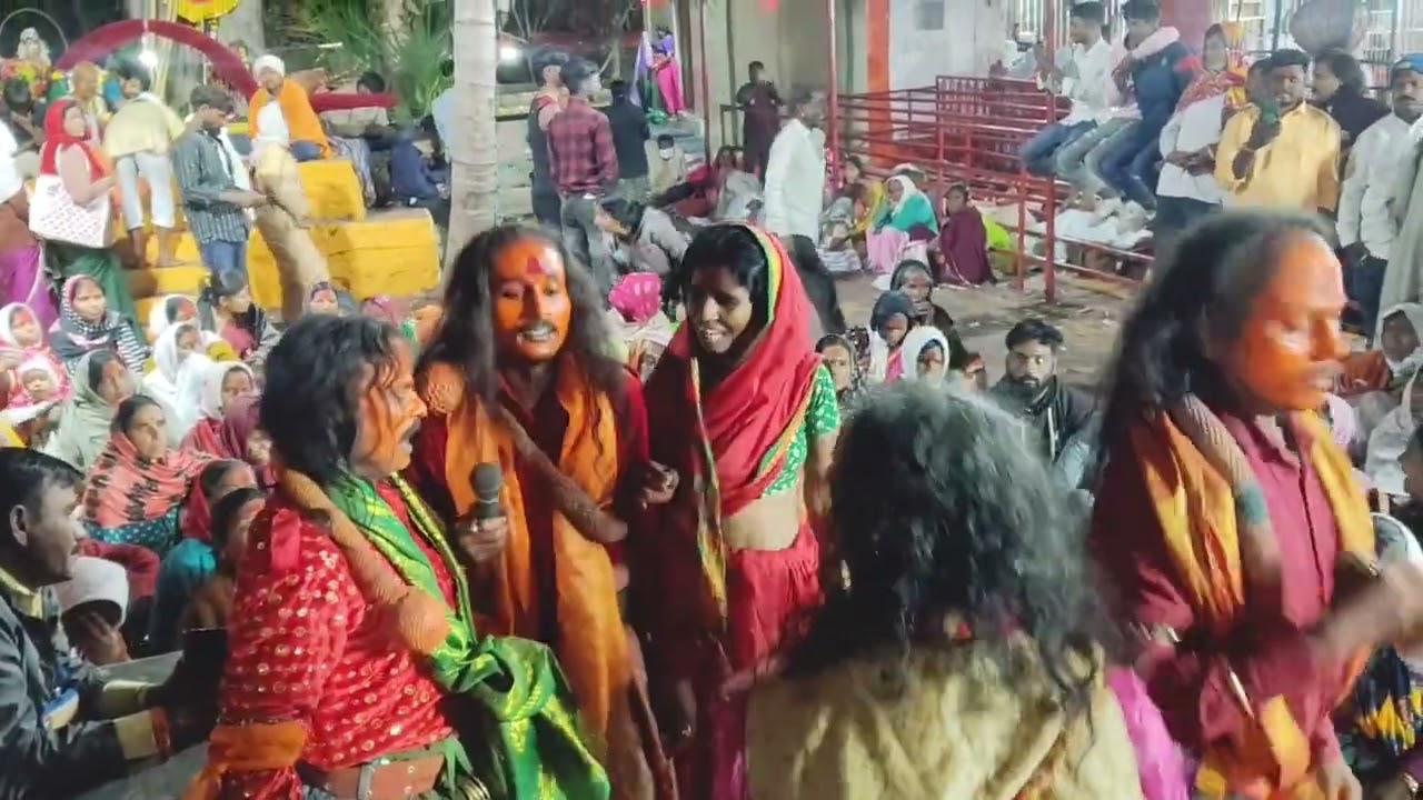लक्ष्मी आई च्या पालखी समोर गाण्याचा कार्यक्रम 🎶✨🥰