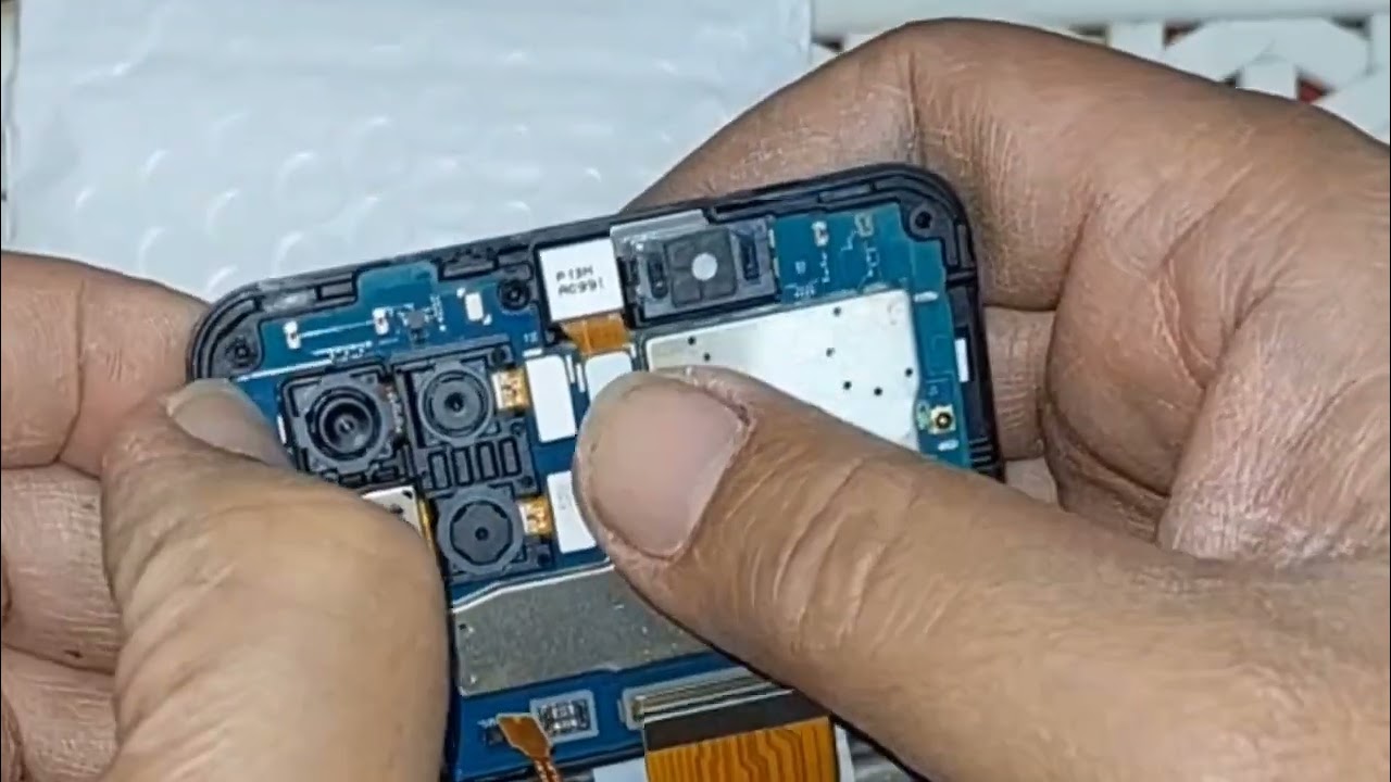 Замена ЖК-дисплея Samsung Galaxy A12 с рамкой