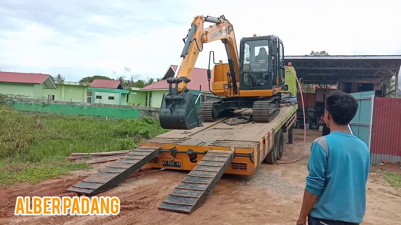 excavator mini terkuat liugong 908E
