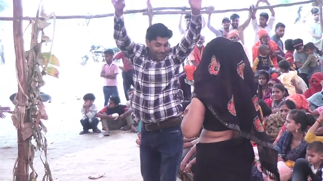 भाई ने भाभी के साथ किया झटकेदार डांस पूनम किशोरी 8859 52 82 29 800 69 1 0568