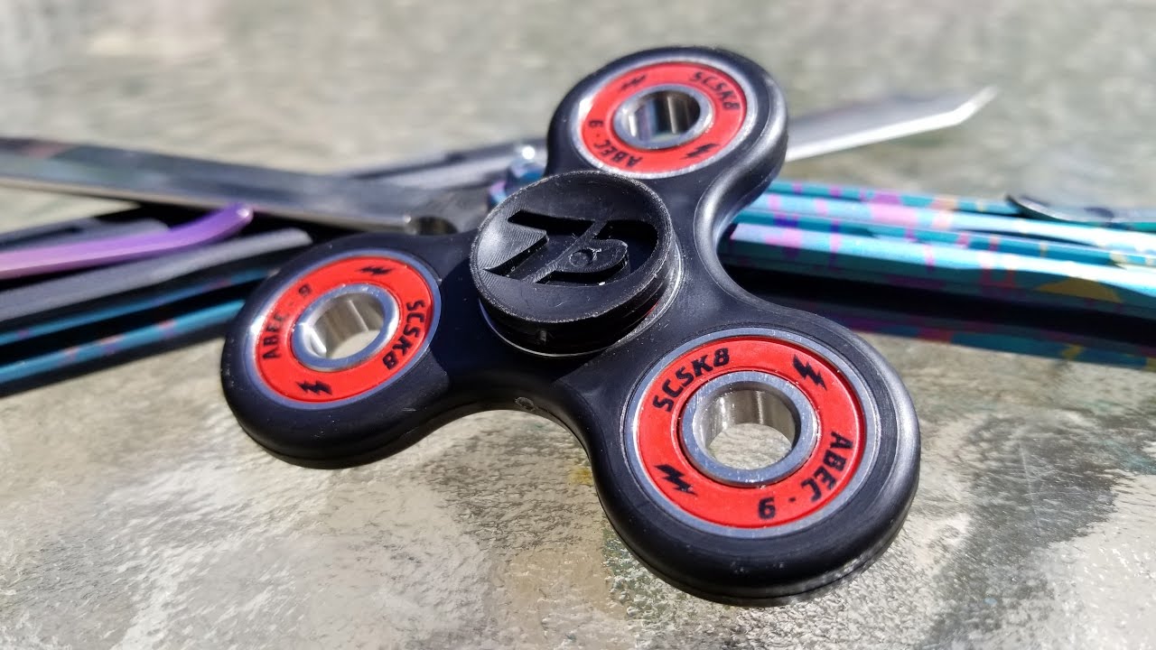 7D Customs Trick Fidget Spinner Unboxing, Review, and Giveaway.
