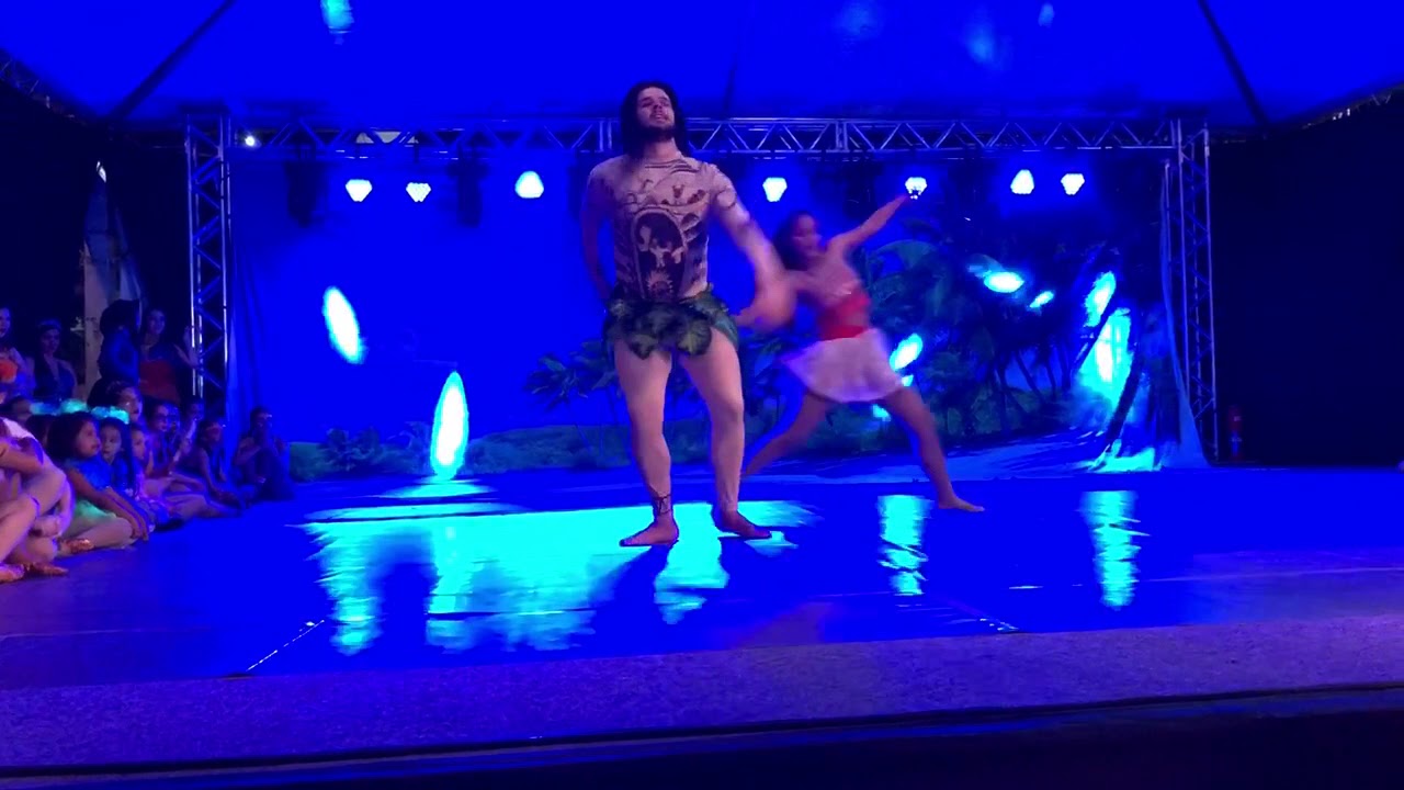 COREOGRAFIA MOANA E MAUI “DE NADA” - STUDIO DE JAZZ MÉL VIEIRA