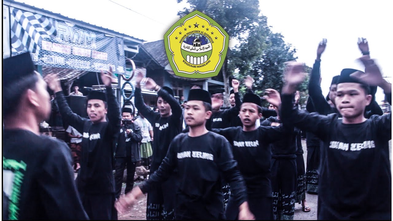 Yel-Yel Santri Pondok Pesantren Al Qodiriyah ||Karnaval Hari Santri Nasional 2022 Kec. Windusari