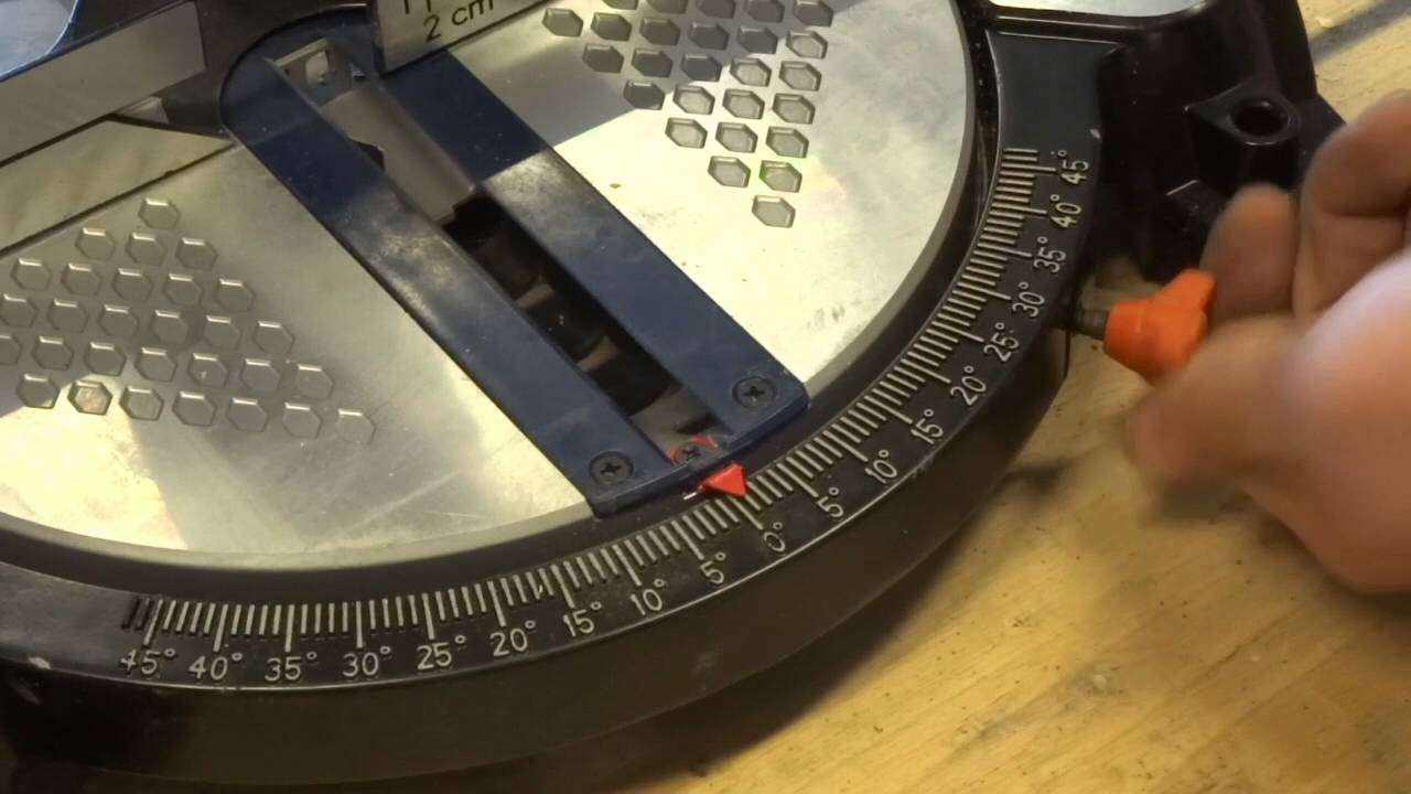 Ferm Mitre saw - 1300 - 210MM MSM1037