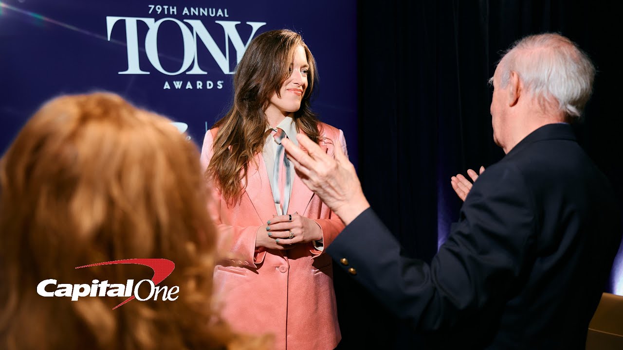 A Standing Ovation for the Tony Awards&reg; Watch Party | Capital One Caf&eacute;
