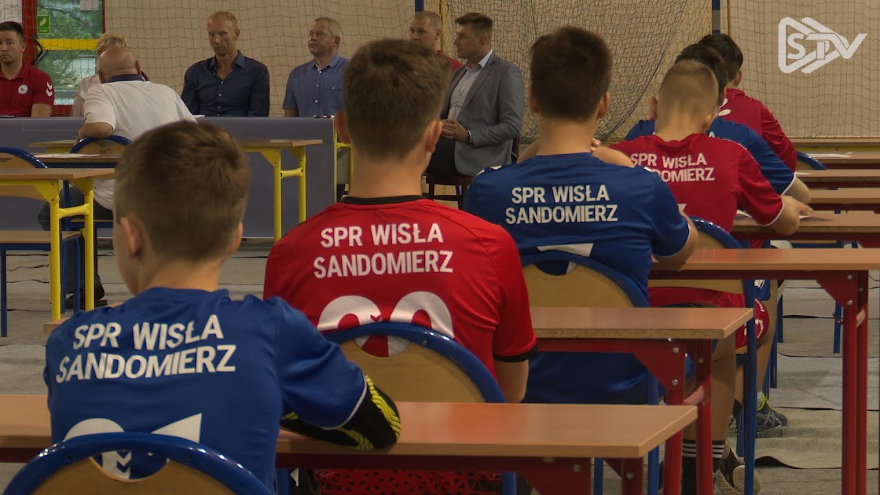 SPR Wisła Sandomierz szuka sponsor&oacute;w. Pomoże nawet Karol Bielecki