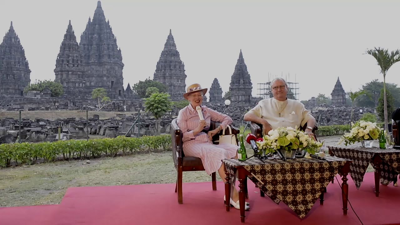 Dronning Margrethe fik smilene frem i Indonesien