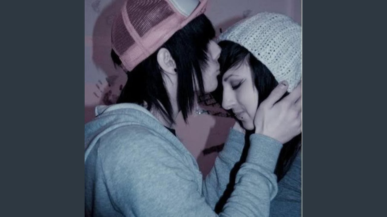 TEEN ROMANCE