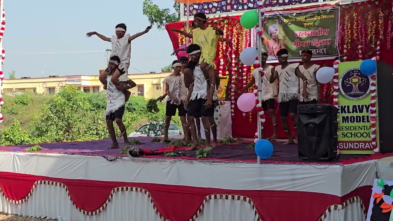 Amazing Tribal Group Dance by EMRS Students Janjatiya Gaurav Diwas 2025 #emrs #janjatiyagauravdiwas
