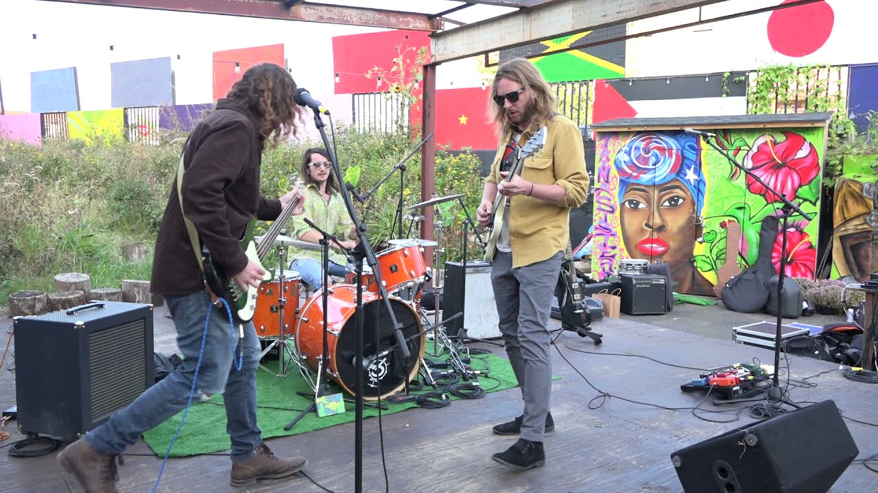 Slomo Sapians - (Sunflower Philly) Philadelphia,Pa 10.24.21 (Slömos Volume 1 live)