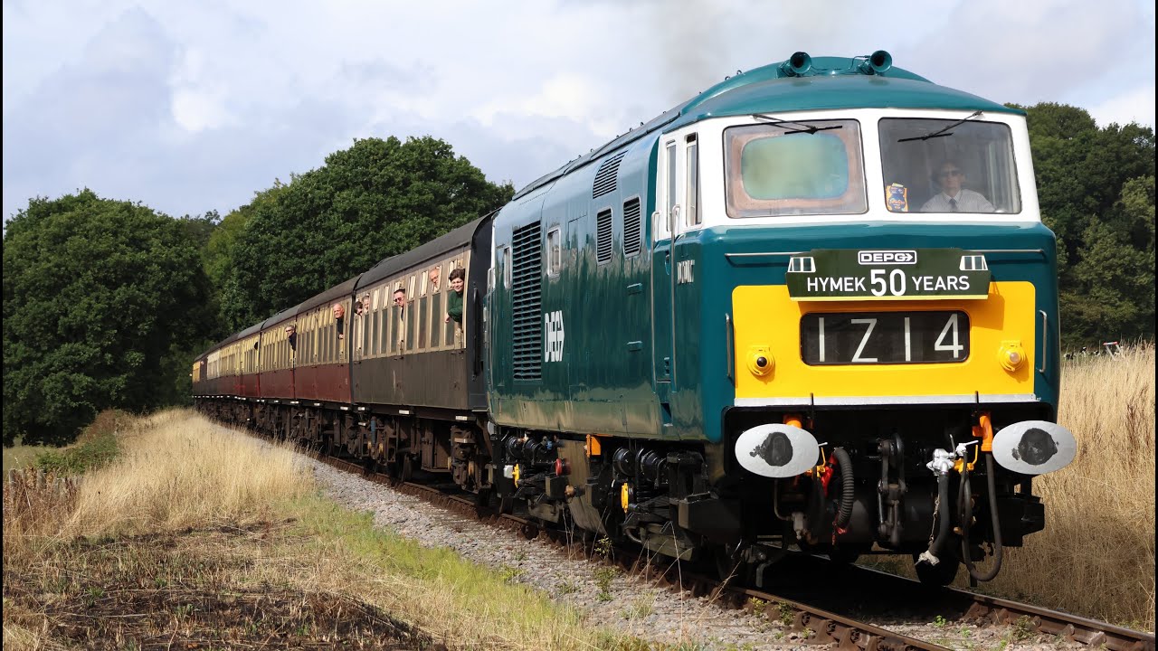 DEPG Hymek 50 Weekend D7017 / D7018 - West Somerset Railway