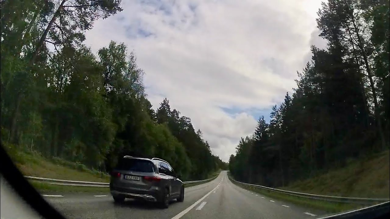 Stressar men missar hastighetskameran. Synd.
