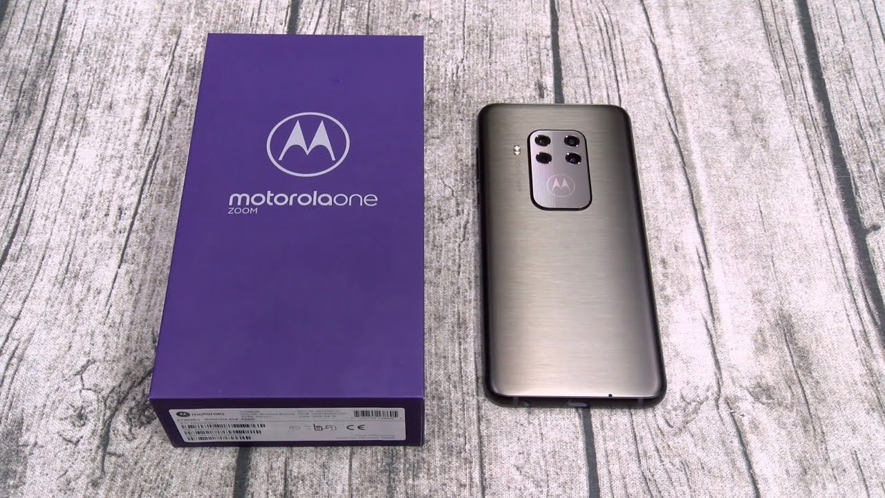 Motorola One Zoom - 