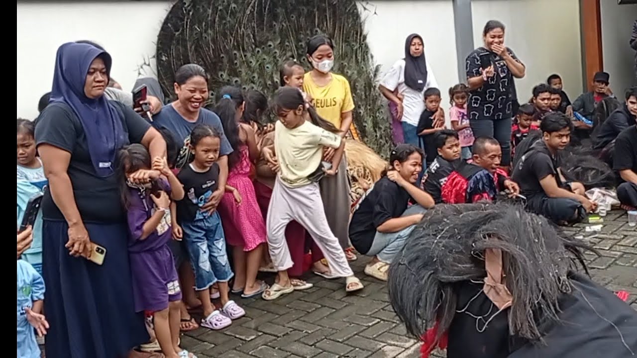 Barongan galak cooy !! Dewo kencono